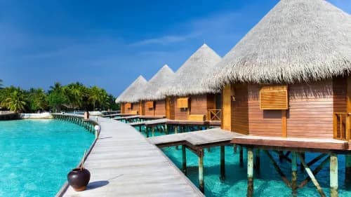 Maldives Travel Guide 2026: Best Resorts, Budget Options & Travel Tips