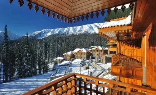 Ultimate Travel Guide to Gulmarg - Best Time & Things to Do