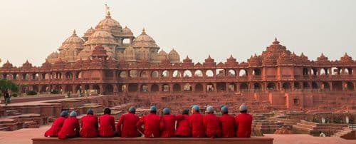 Top 10 Places to Visit in Delhi - Famous Landmarks, History & Travel Tips
